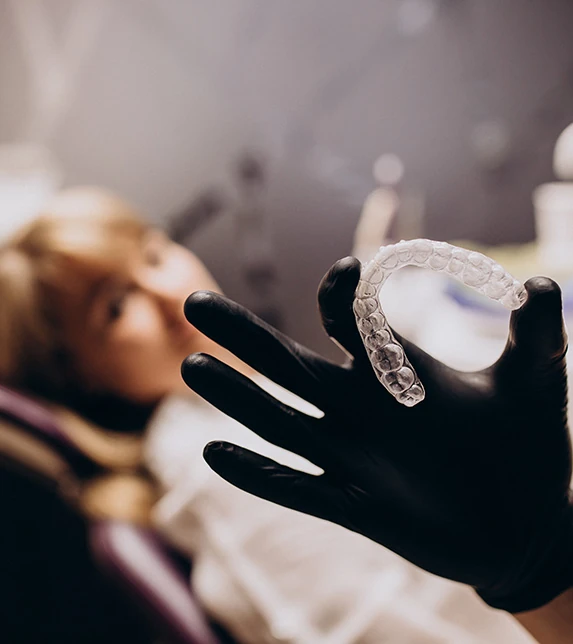 Ortodontik Tedaviler Şeffaf Diş Plağı